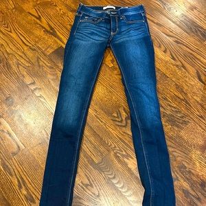 Blue Hollister skinny jeans. Size: waist- 26 length- 33
